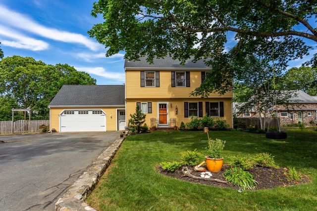 1 Ocean Dr, Mattapoisett, MA 02739
