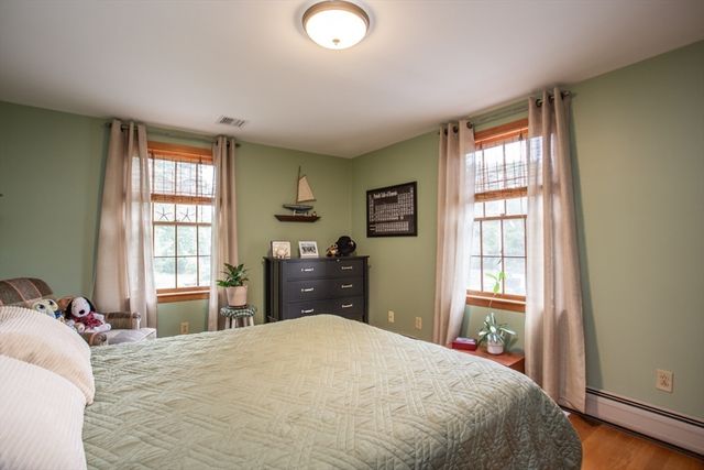 1 Ocean Dr, Mattapoisett, MA 02739