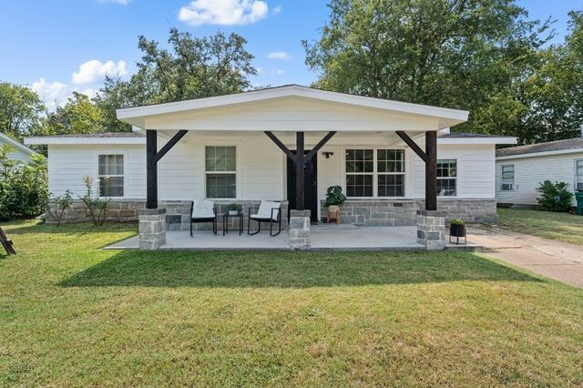 121 Austin Street, Mcgregor, TX 76657