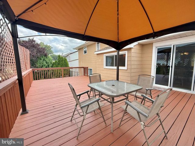24 HOMESTEAD RD, Stratford, NJ 08084