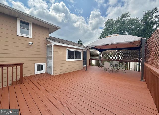 24 HOMESTEAD RD, Stratford, NJ 08084
