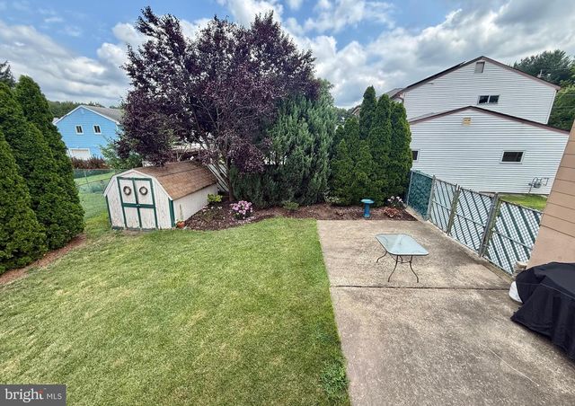 24 HOMESTEAD RD, Stratford, NJ 08084