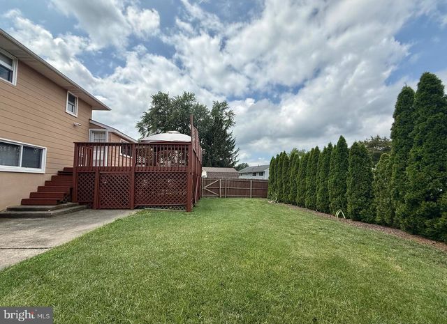 24 HOMESTEAD RD, Stratford, NJ 08084