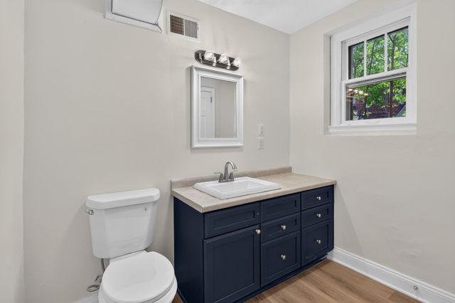 3667 W Broadway Avenue, Robbinsdale, MN 55422