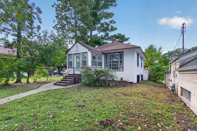 3667 W Broadway Avenue, Robbinsdale, MN 55422