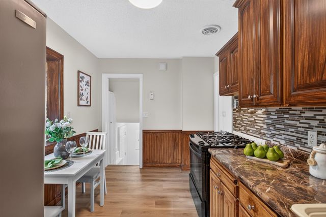 3667 W Broadway Avenue, Robbinsdale, MN 55422