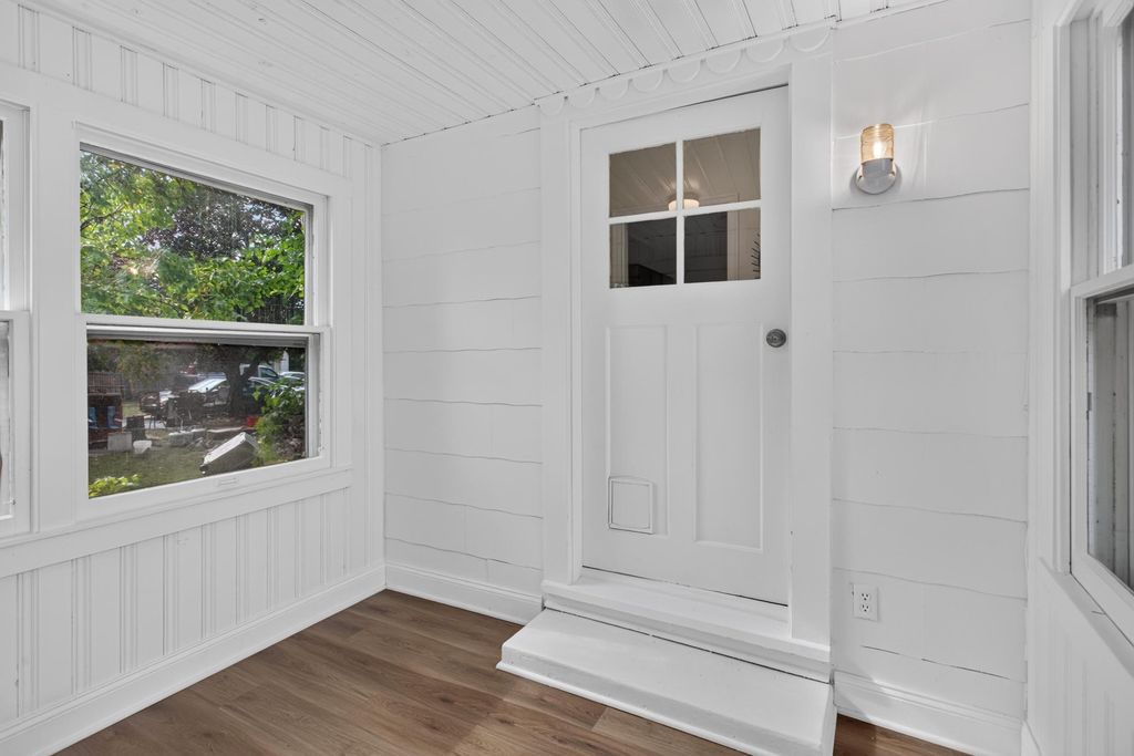 3667 W Broadway Avenue, Robbinsdale, MN 55422 — photo 2