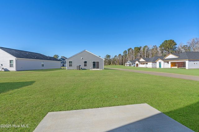 7002 Seaside Palms Place SW, Sunset Beach, NC 28468