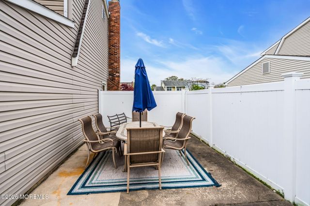 1062 Kilkormic Street, Toms River, NJ 08753