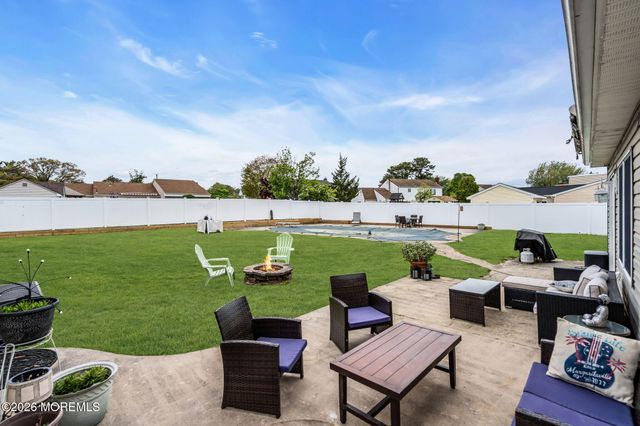 1062 Kilkormic Street, Toms River, NJ 08753