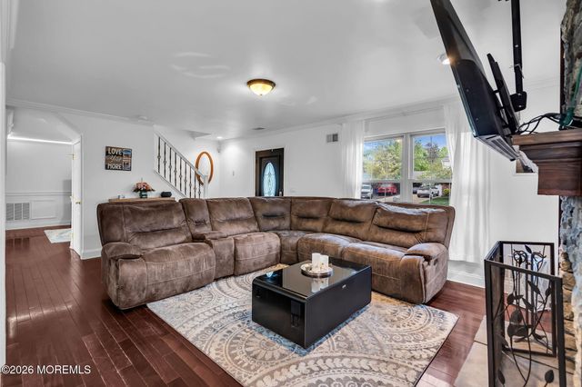 1062 Kilkormic Street, Toms River, NJ 08753
