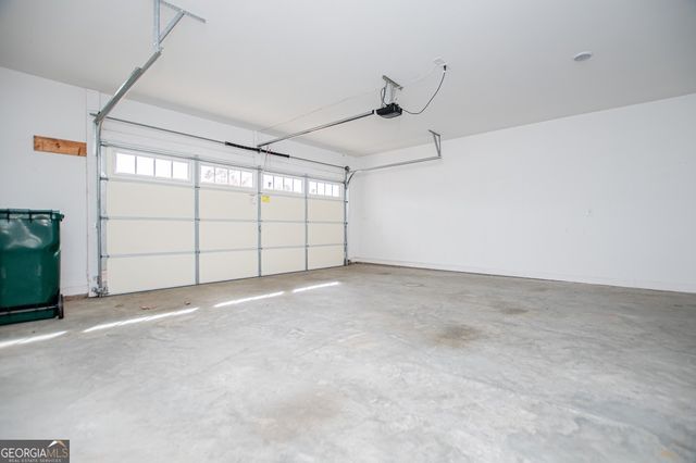 100 Foxgate Path, Carrollton, GA 30117