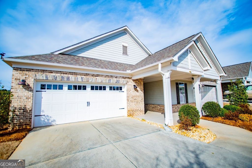 100 Foxgate Path, Carrollton, GA 30117