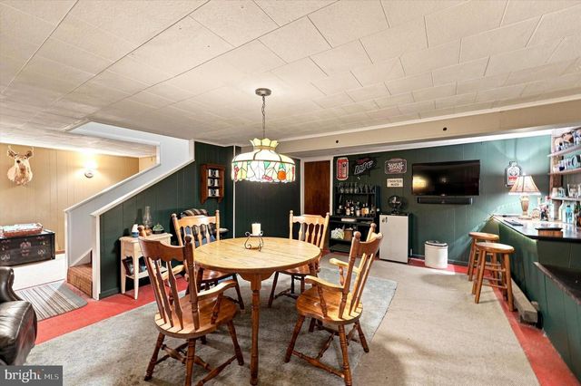 24 HILLMAN AVE, Trenton, NJ 08638