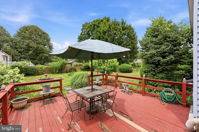 24 HILLMAN AVE, Trenton, NJ 08638