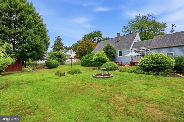 24 HILLMAN AVE, Trenton, NJ 08638