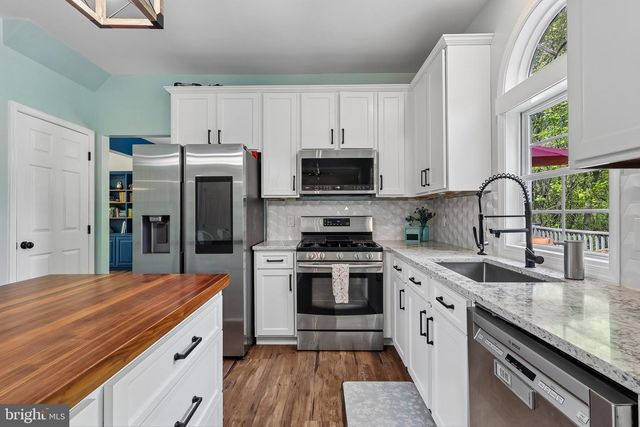 5025 DEER DR, Downingtown, PA 19335