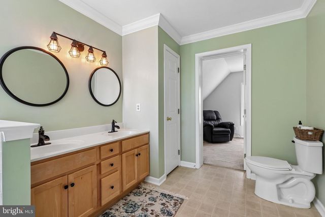 5025 DEER DR, Downingtown, PA 19335
