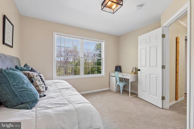 5025 DEER DR, Downingtown, PA 19335