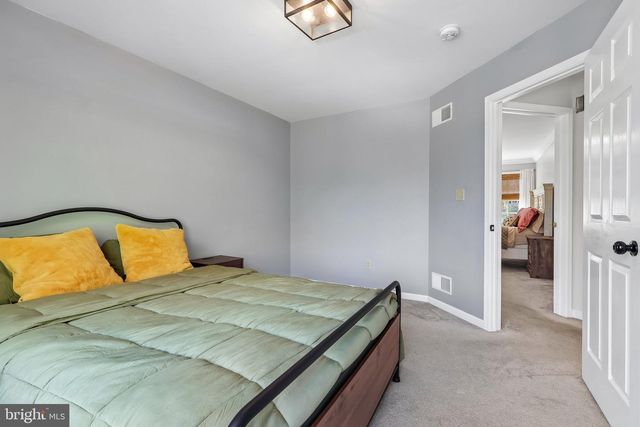 5025 DEER DR, Downingtown, PA 19335