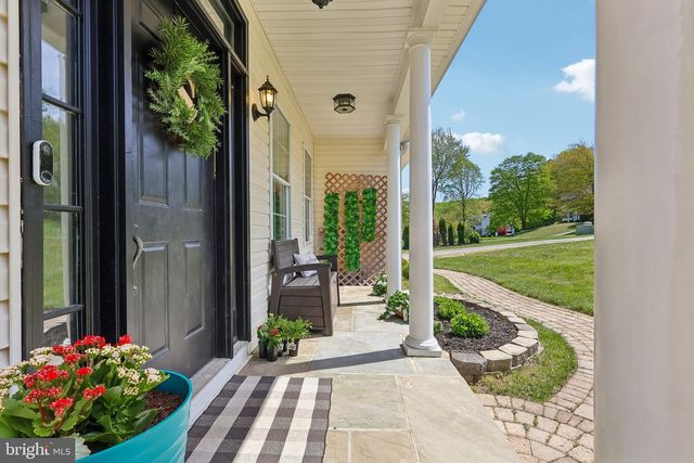 5025 DEER DR, Downingtown, PA 19335