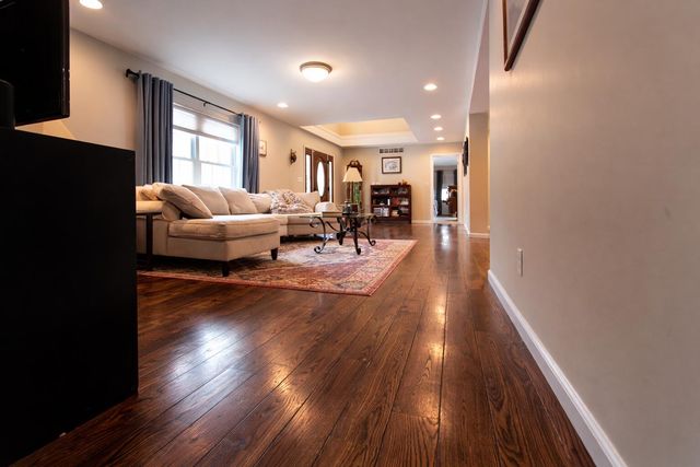 2688 N Goldring Road, La Porte, IN 46350