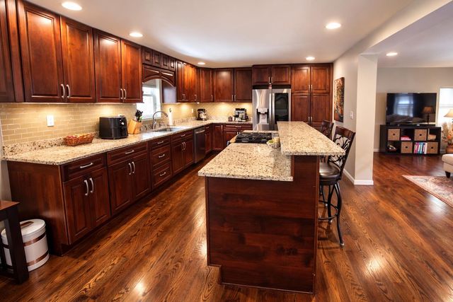 2688 N Goldring Road, La Porte, IN 46350