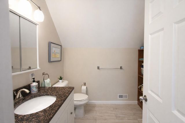 2688 N Goldring Road, La Porte, IN 46350