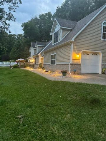 2688 N Goldring Road, La Porte, IN 46350