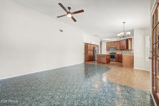 4111 E CHOLLA CANYON Drive, Phoenix, AZ 85044