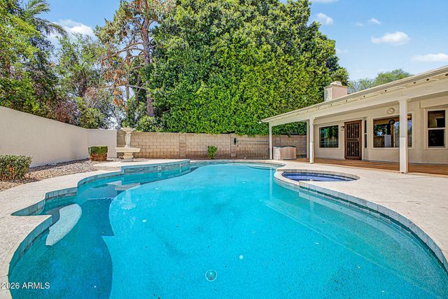 4111 E CHOLLA CANYON Drive, Phoenix, AZ 85044
