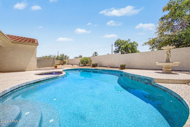 4111 E CHOLLA CANYON Drive, Phoenix, AZ 85044