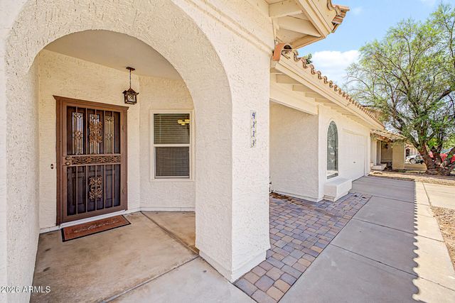 4111 E CHOLLA CANYON Drive, Phoenix, AZ 85044