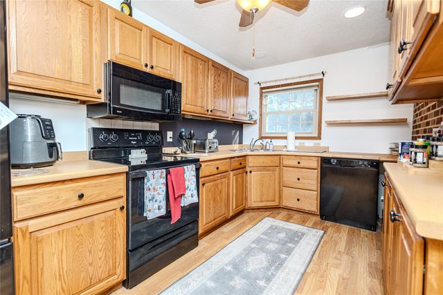 3213 45th Street, Des Moines, IA 50310