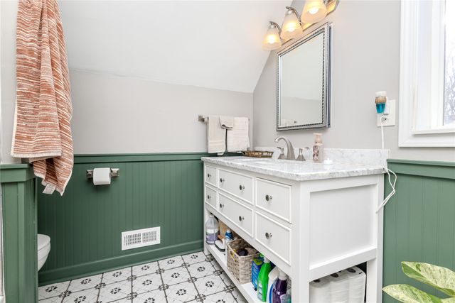 3213 45th Street, Des Moines, IA 50310