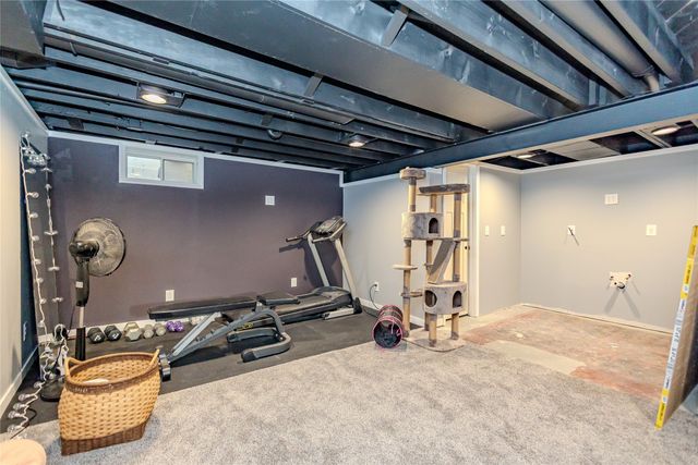 3213 45th Street, Des Moines, IA 50310