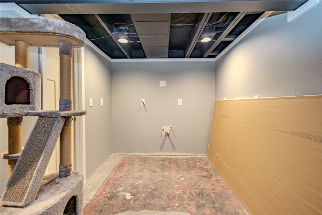 3213 45th Street, Des Moines, IA 50310