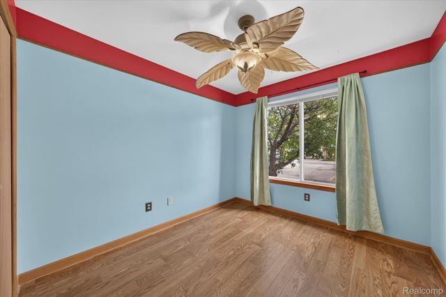 30336 Wedgewood Circle, Roseville, MI 48066