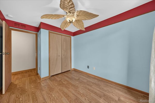 30336 Wedgewood Circle, Roseville, MI 48066