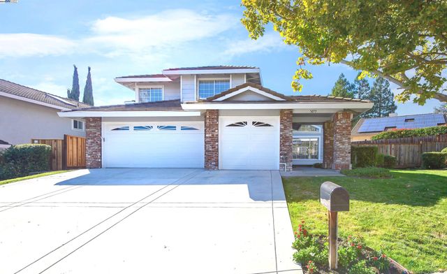5075 Canyon Crest Dr, San Ramon, CA 94582