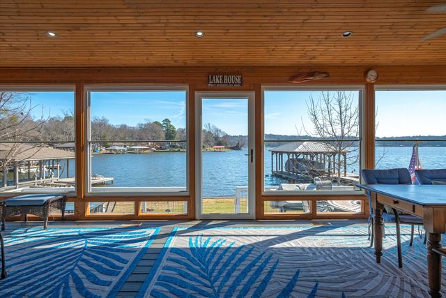 460 Island Drive, Murchison, TX 75778