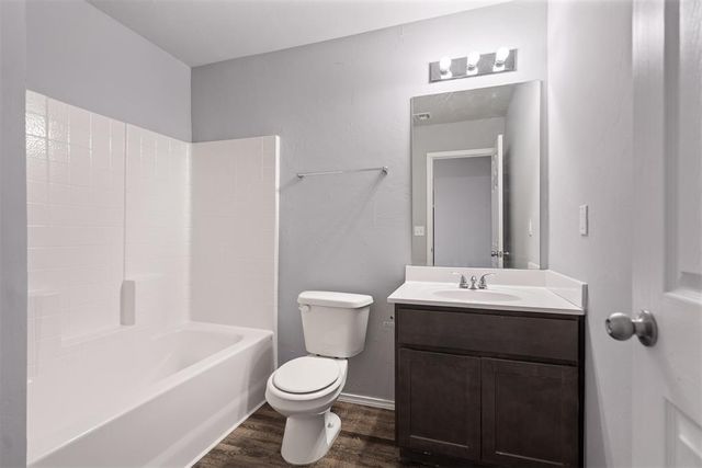 1918 Oak Tree, Shawnee, OK 74804