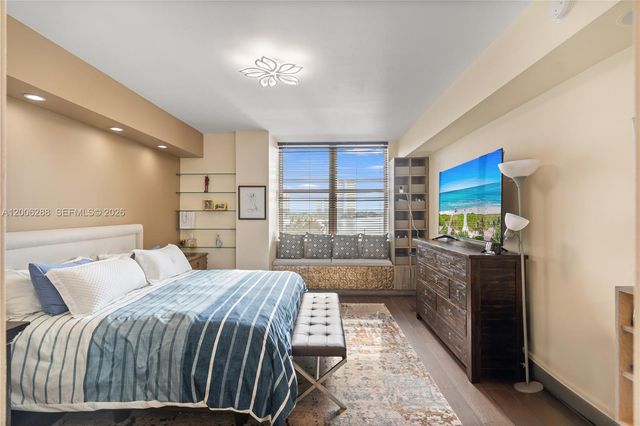 3330 NE 190th St 712, Aventura, FL 33180