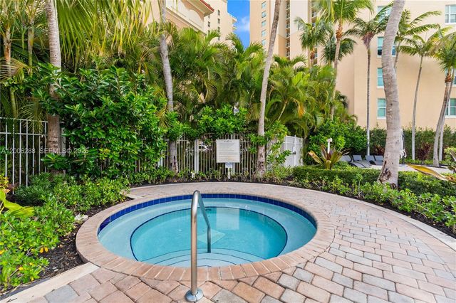 3330 NE 190th St 712, Aventura, FL 33180