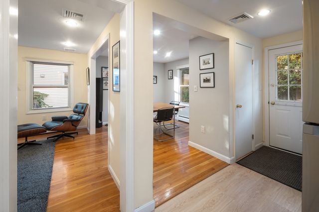 29 Pinecliff Road 29, Boston, MA 02132