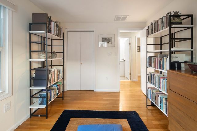 29 Pinecliff Road 29, Boston, MA 02132