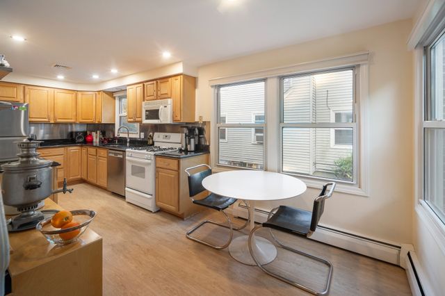 29 Pinecliff Road 29, Boston, MA 02132
