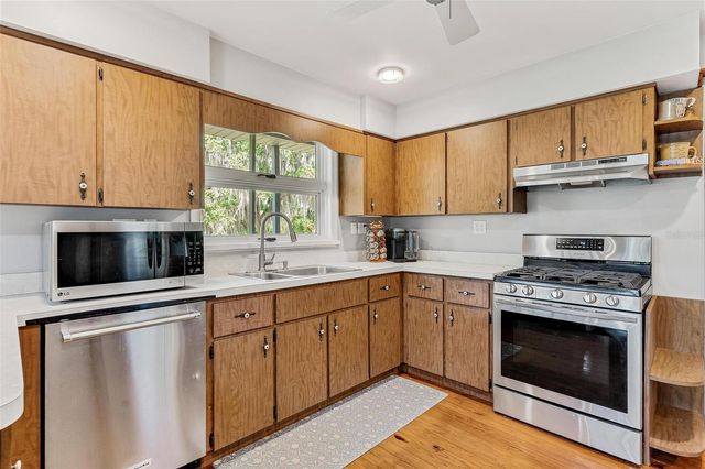 7373 CIRCLE DRIVE, Lady Lake, FL 32159