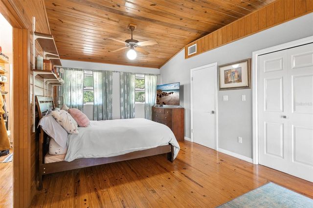 7373 CIRCLE DRIVE, Lady Lake, FL 32159