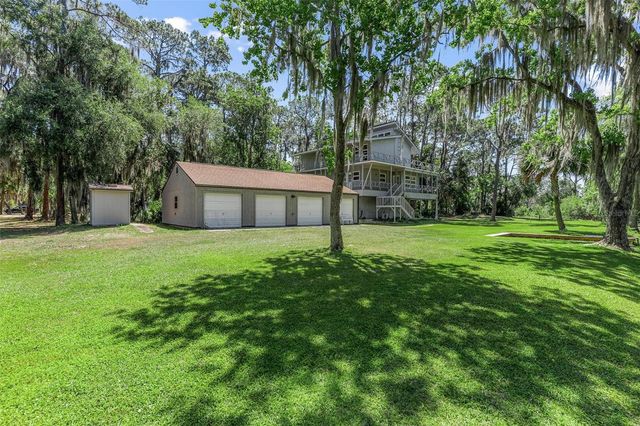 7373 CIRCLE DRIVE, Lady Lake, FL 32159